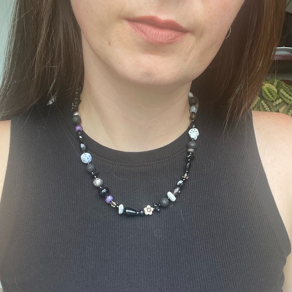 Black & White Beaded Necklace Mushroom Yin Yang Dice Flowers Spiral Silver Mix - Picture 8 of 10